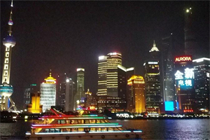 在上海的旅行中使用当地交通工具 在上海的旅行中使用当地交通工具